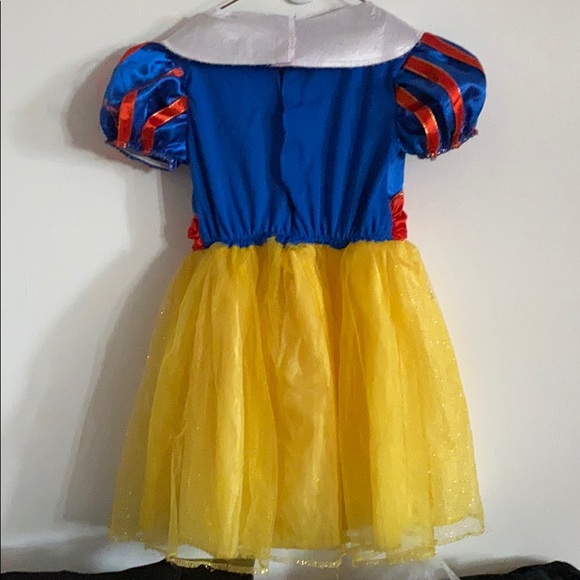 Snow White Princess Dress - Picture 2 of 4